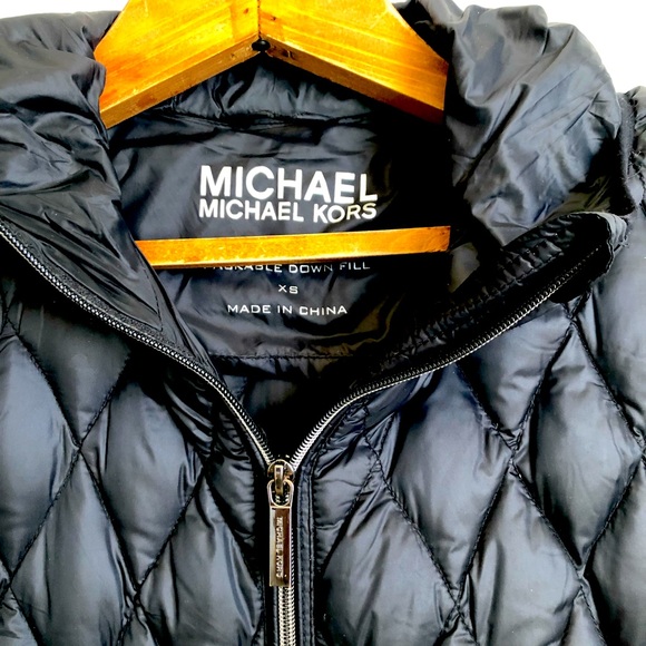 Michael Kors Packable Super Light Down Jacket - Picture 3 of 12